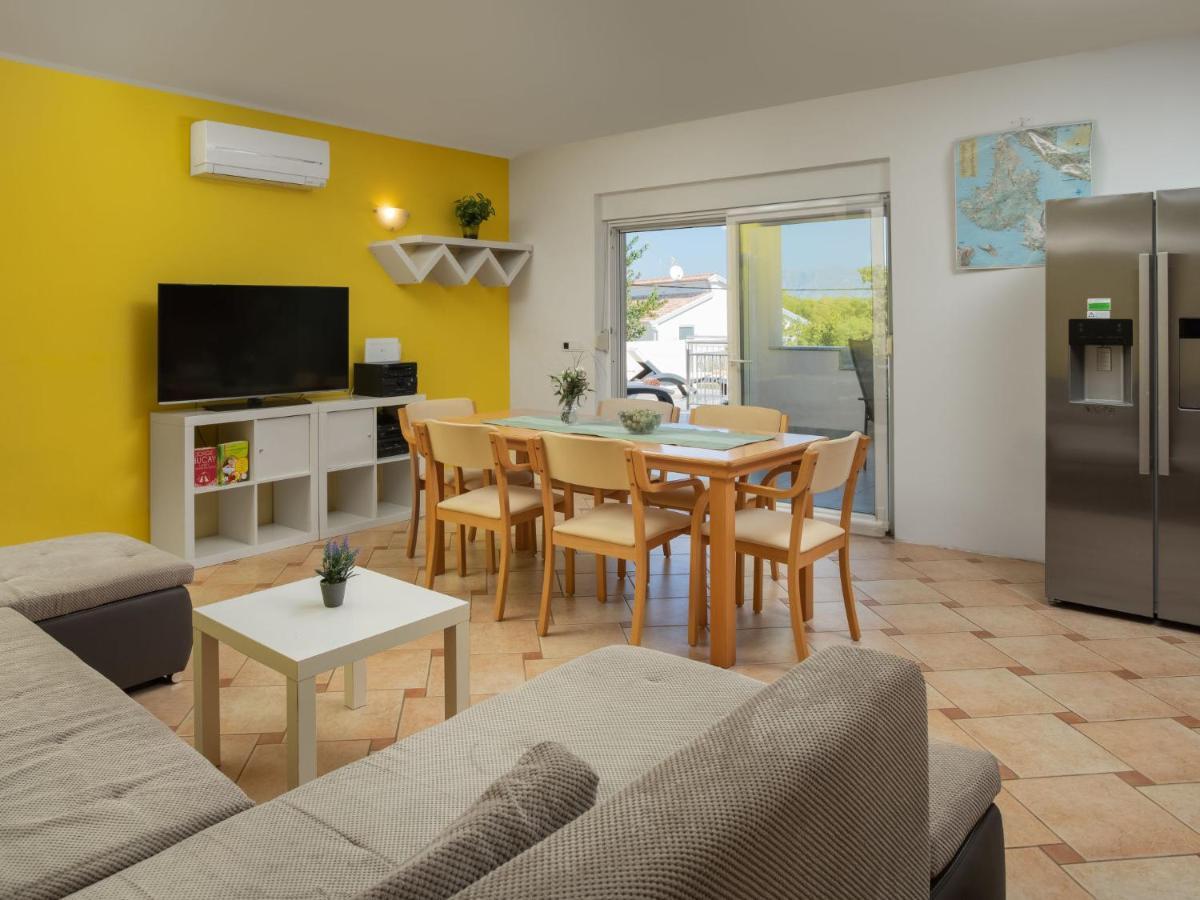 Holiday Home Lavendel - Mlk159 By Interhome Dobrinj Екстер'єр фото