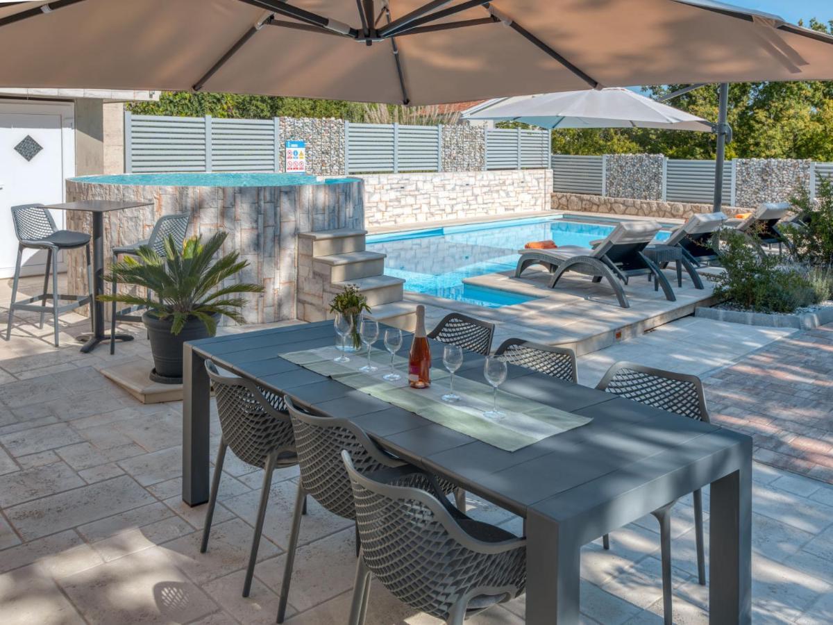 Holiday Home Lavendel - Mlk159 By Interhome Dobrinj Екстер'єр фото