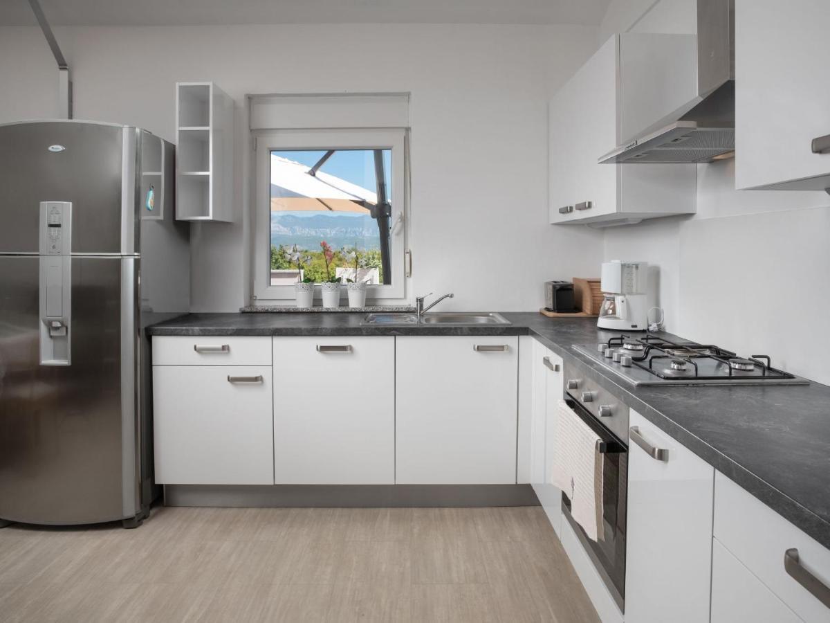 Holiday Home Lavendel - Mlk159 By Interhome Dobrinj Екстер'єр фото