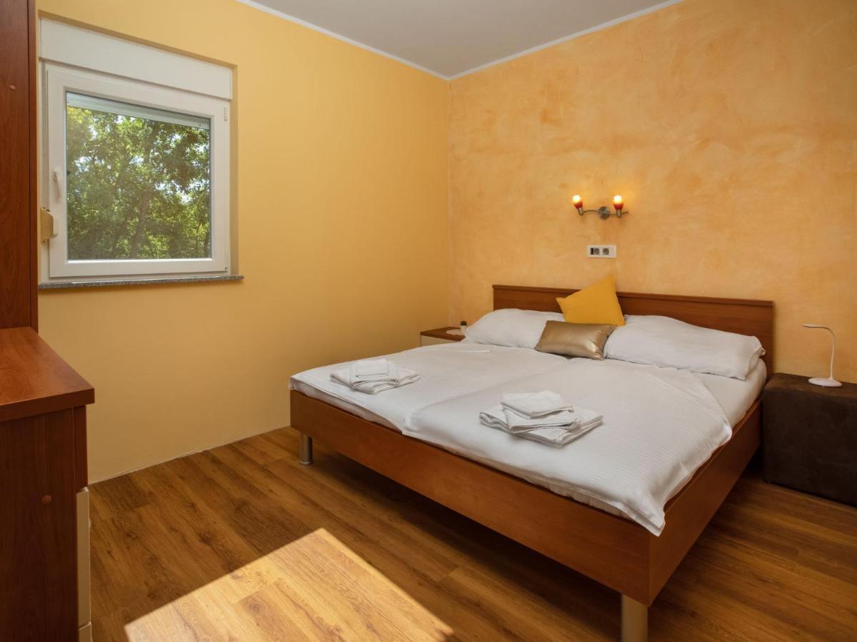 Holiday Home Lavendel - Mlk159 By Interhome Dobrinj Екстер'єр фото
